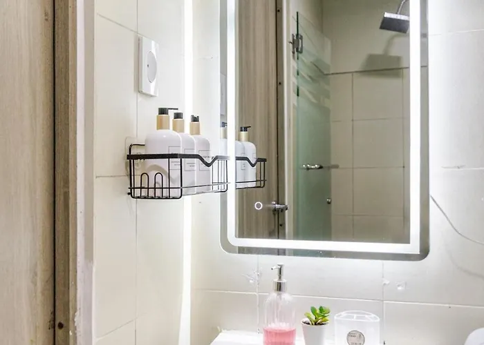 Apartment Cozypura 1br Staycation At S Residences Moa *