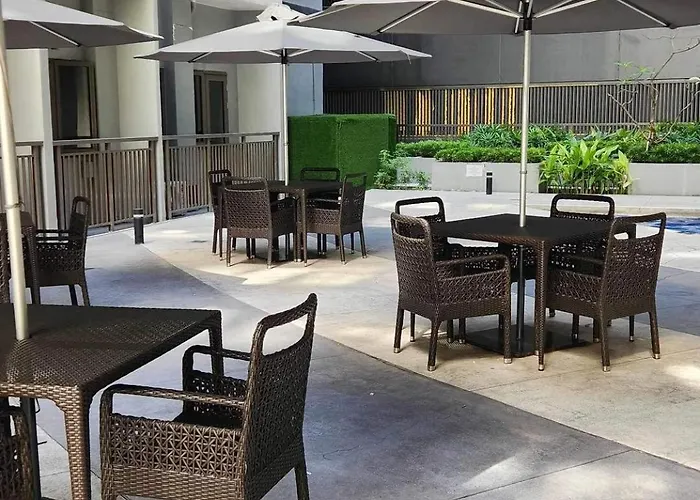 Cozypura 1br Staycation At S Residences Moa Apartment